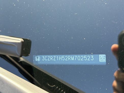 Used 2024 Honda HR-V Sport image 10