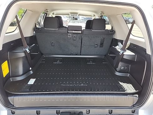 Used 2019 Toyota 4Runner SR5 AWD/4WD image 35