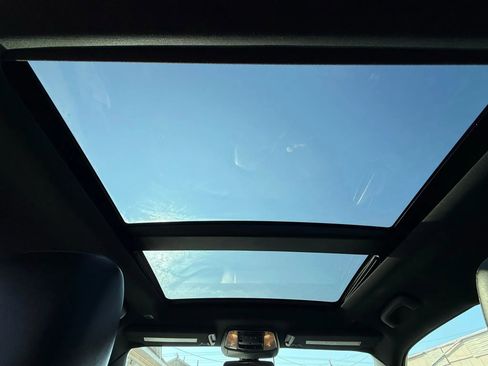 Used 2021 Chrysler 300 S w/ S Model Appearance Package image 33