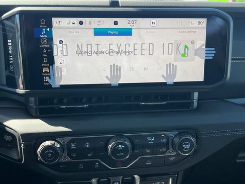 New 2026 Jeep Gladiator Sport AWD/4WD image 21