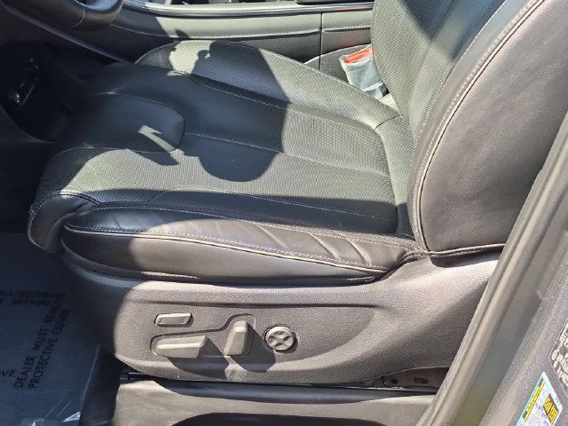 Used 2022 Hyundai Palisade Limited AWD/4WD image 14