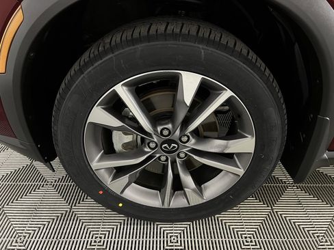 Used 2024 INFINITI QX60 Luxe image 11