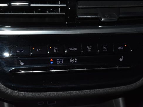 Used 2025 Buick Envista Avenir FWD image 13