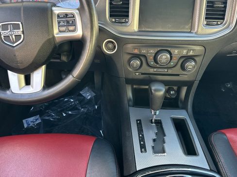 Used 2012 Dodge Charger R/T image 27