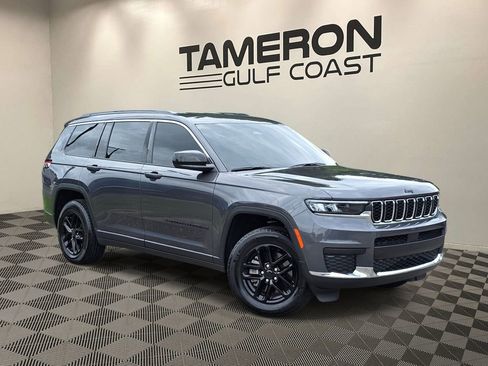 Used 2024 Jeep Grand Cherokee L Laredo w/ Trailer Tow Package AWD/4WD image 1