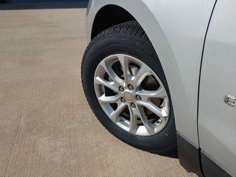 Used 2019 Chevrolet Equinox LT image 8