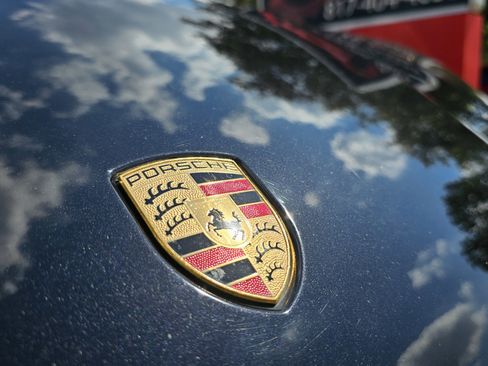 Used 2016 Porsche Macan Turbo w/ Premium Package Plus image 14