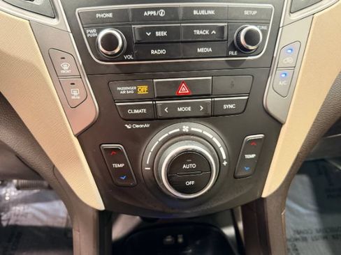 Used 2017 Hyundai Santa Fe Sport FWD image 27