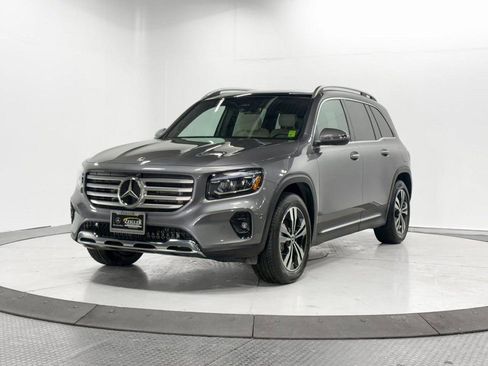 Certified 2026 Mercedes-Benz GLB 250 4MATIC image 3