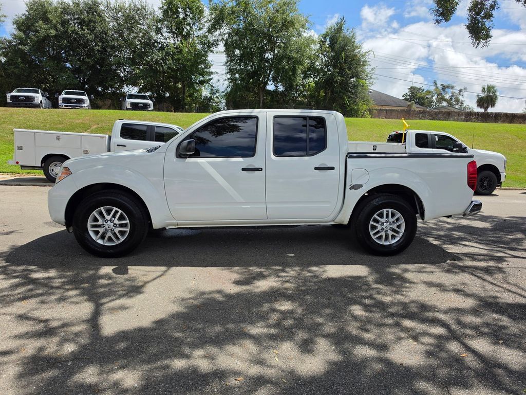 Used 2016 Nissan Frontier SV RWD image 2