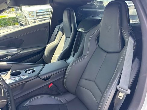 Used 2026 Chevrolet Corvette Stingray Coupe w/ 1LT RWD image 10