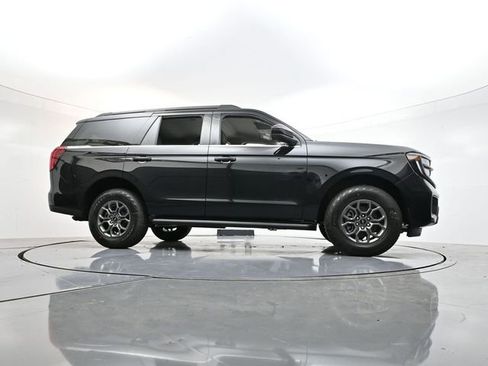 New 2025 Ford Expedition Active image 33