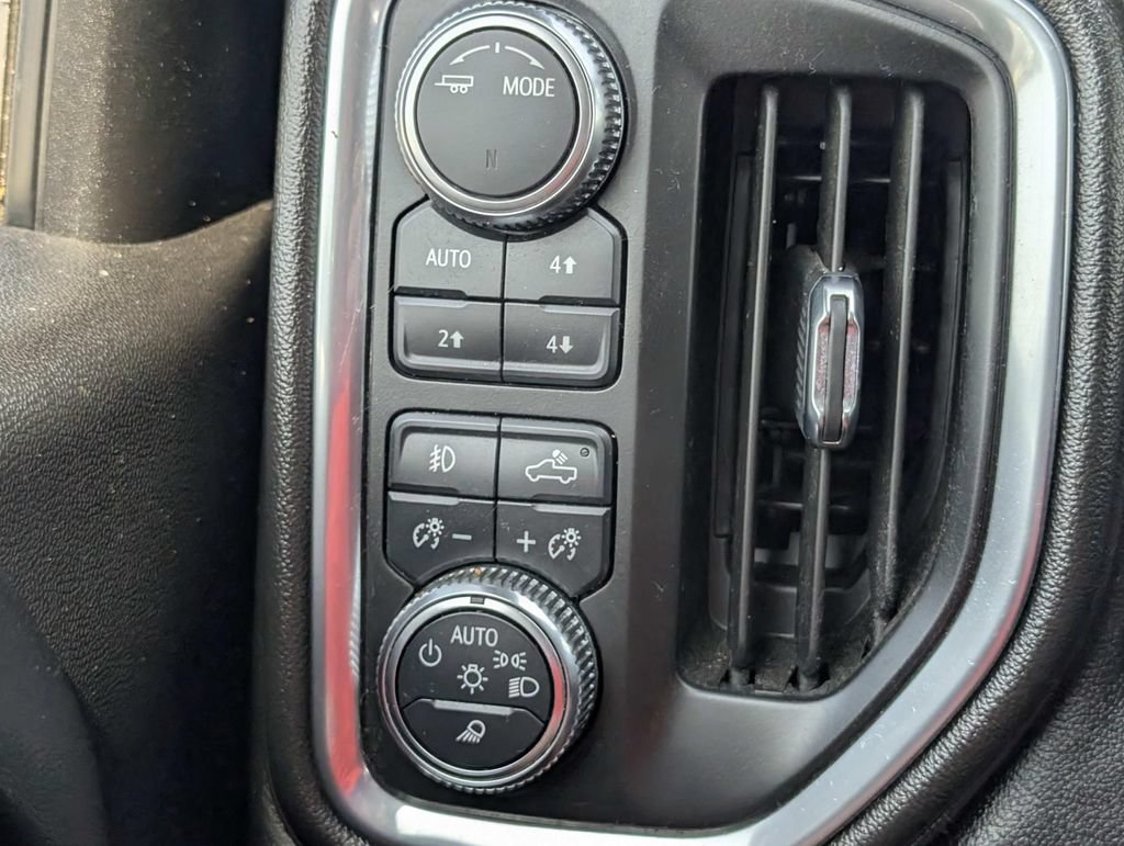 Used 2022 GMC Sierra 2500 AT4 w/ AT4 Premium Plus Package AWD/4WD image 31