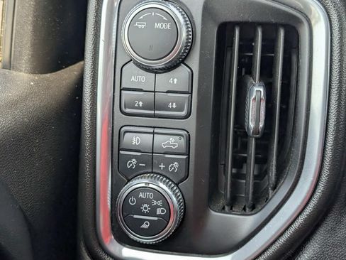 Used 2022 GMC Sierra 2500 AT4 w/ AT4 Premium Plus Package AWD/4WD image 31