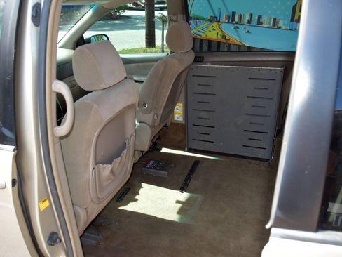 Used 2005 Toyota Sienna LE FWD image 16
