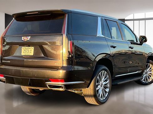 Certified 2023 Cadillac Escalade Premium Luxury w/ Performance Package image 2