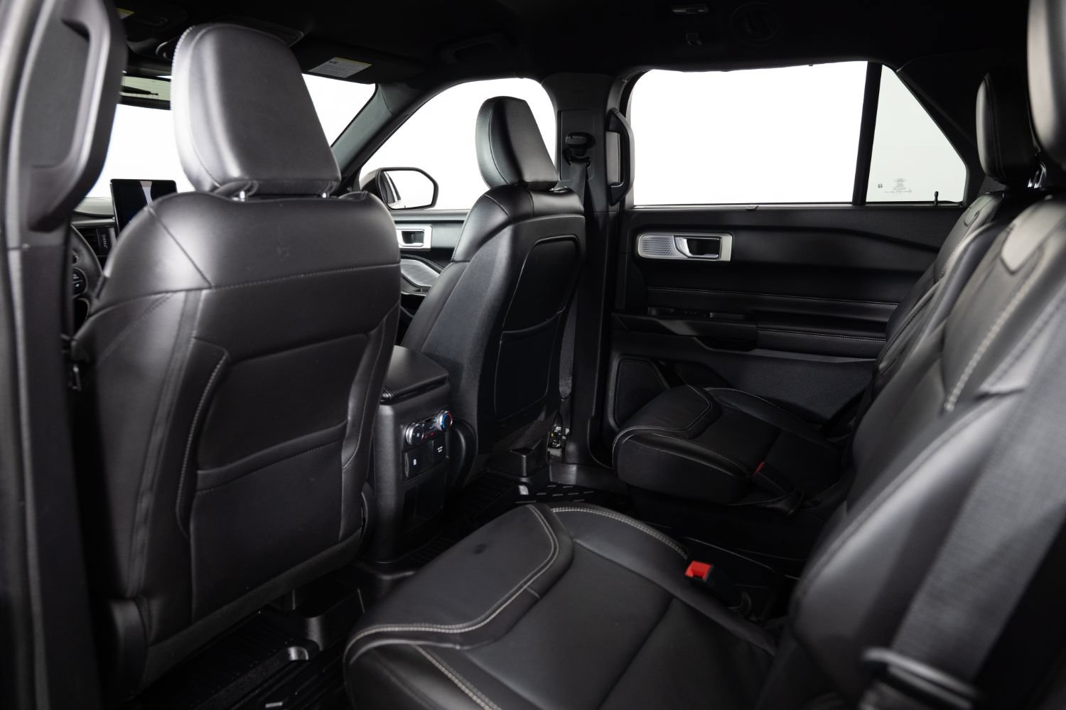 Used 2020 Ford Explorer ST w/ Premium Technology Package AWD/4WD image 19