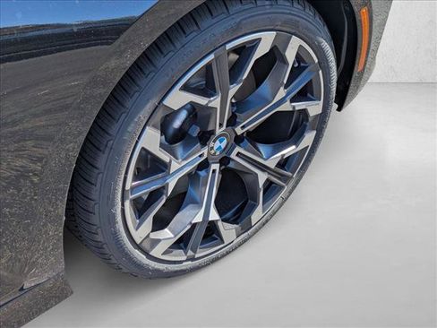 Used 2026 BMW 330i Sedan w/ Convenience Package image 8