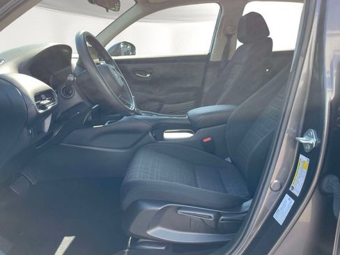 Used 2023 Honda HR-V LX image 14