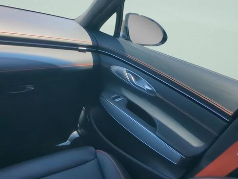 New 2026 Genesis GV70 2.5T Sport Prestige AWD/4WD image 12