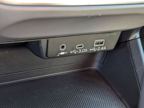 Used 2024 Subaru Crosstrek 2.0i Premium image 26