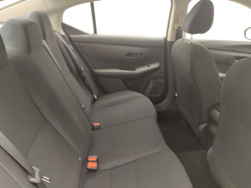 Used 2024 Nissan Sentra S FWD image 19