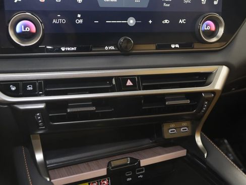 Used 2024 Lexus RX 350 Premium image 32