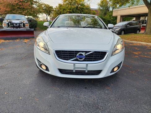 Used 2011 Volvo C70 T5 image 9