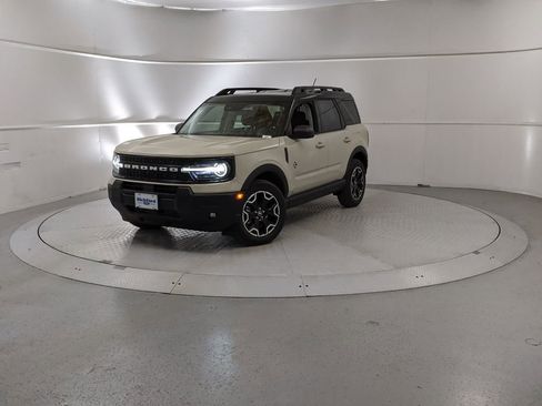 New 2025 Ford Bronco Sport Outer Banks image 6