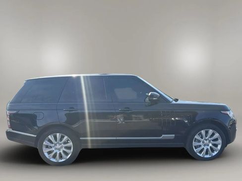 Used 2016 Land Rover Range Rover Supercharged AWD/4WD image 4
