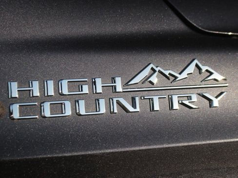 Used 2025 Chevrolet Tahoe High Country w/ Sun And Tow Package AWD/4WD image 11