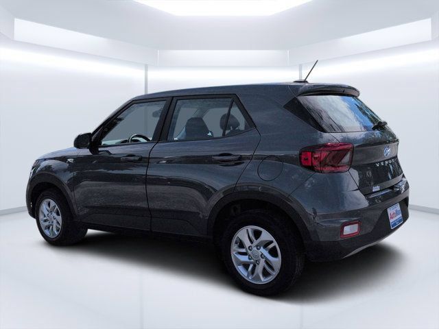 Used 2026 Hyundai Venue SE FWD image 5