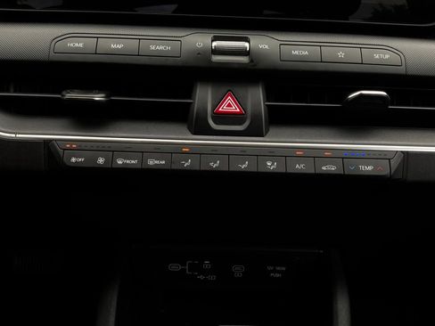 Used 2025 Kia K4 FWD image 28