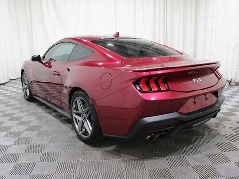 Used 2025 Ford Mustang GT Premium image 33