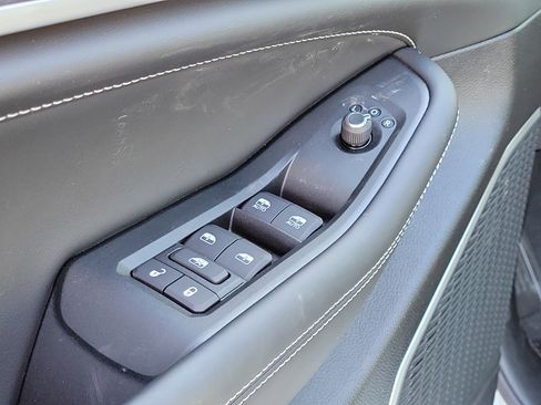 New 2026 Jeep Grand Cherokee L Limited image 16