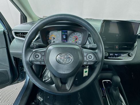 Certified 2025 Toyota Corolla LE image 13