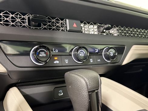 Used 2025 Honda Accord LX image 18