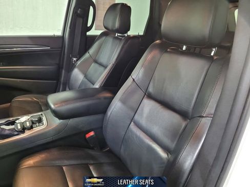 Used 2019 Jeep Grand Cherokee Limited image 8