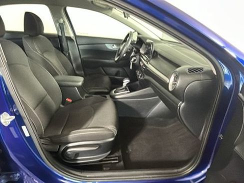Used 2020 Kia Forte LXS FWD image 30