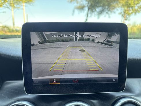 Used 2018 Mercedes-Benz CLA 250 image 26