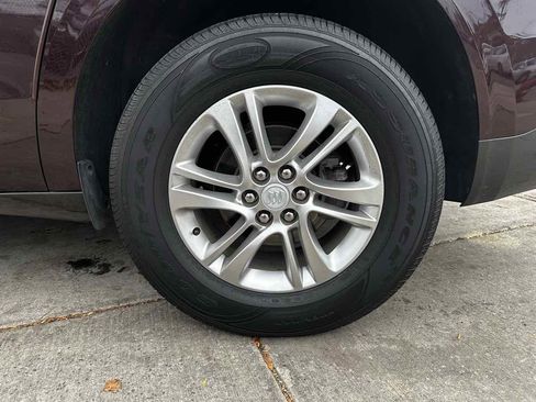 Used 2018 Buick Enclave Essence image 7