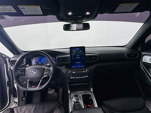 Used 2020 Ford Explorer ST w/ ST Street Pack image 3