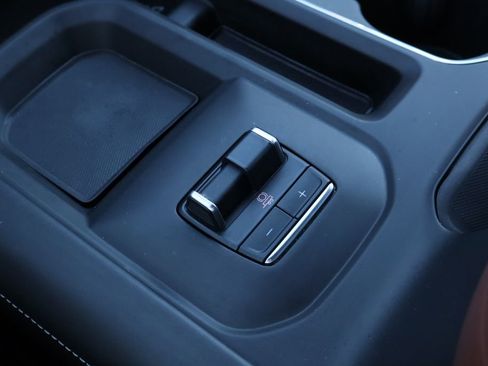 Used 2024 GMC Sierra 2500 Denali Ultimate image 19