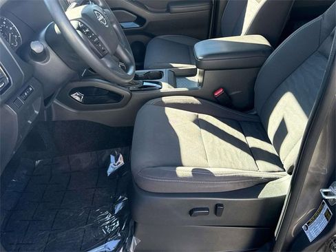 Certified 2023 Nissan Frontier SV w/ Midnight Edition Package image 27