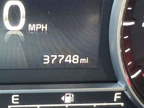 Used 2022 Kia Sorento LX image 18