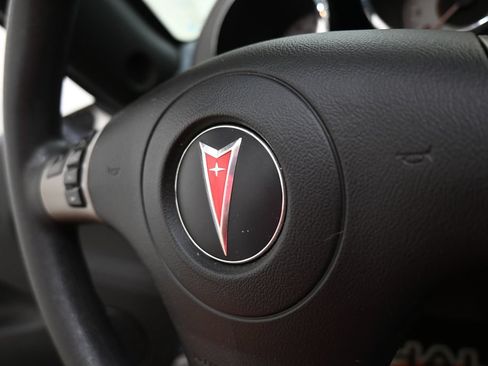 Used 2008 Pontiac Solstice Convertible w/ Preferred Package RWD image 19