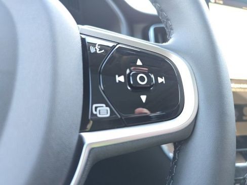 New 2026 Volvo XC60 B5 Plus w/ Climate Package image 29