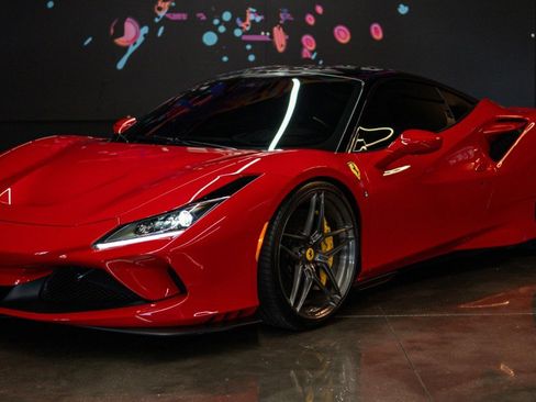 Used 2021 Ferrari F8 Tributo image 2