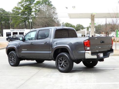 Used 2020 Toyota Tacoma SR5 image 17