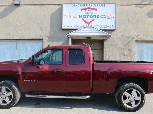 Used 2008 Chevrolet Silverado 2500 LT w/ 1LT Convenience Package image 5